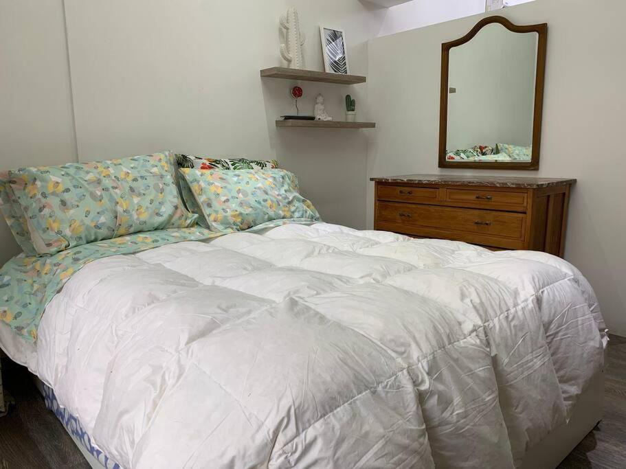 Hermoso y funcional studio zona consulados. - Housity