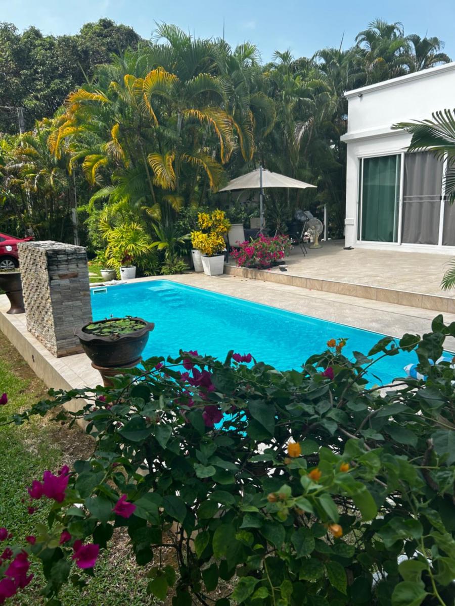 The Terrace, spacious 3 bedroom luxury pool villa - Housity