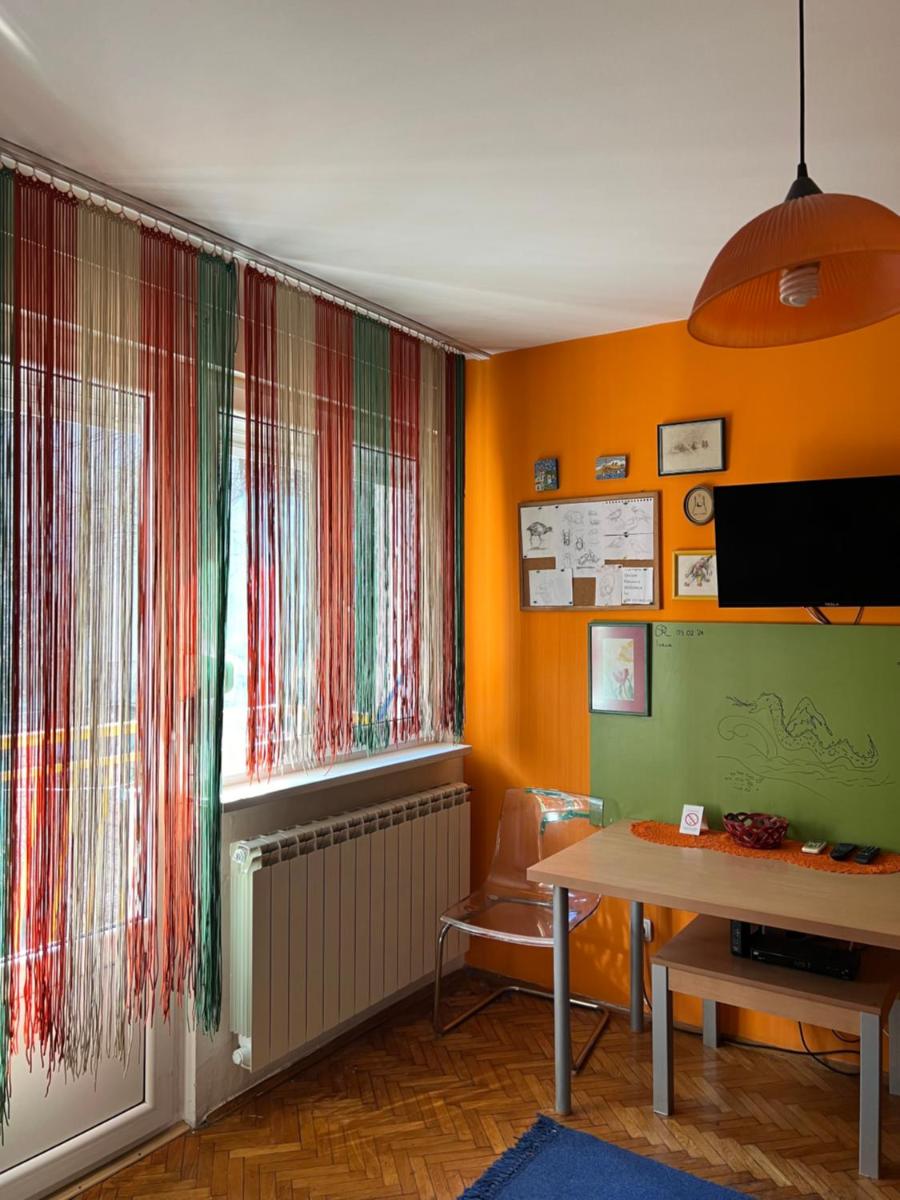 Orange Place Studio - Housity