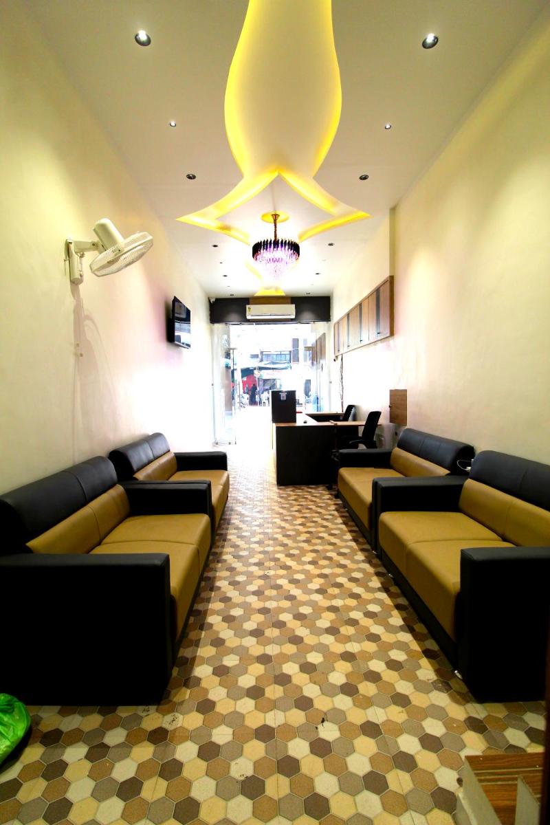 Hotel Near Me - Housity