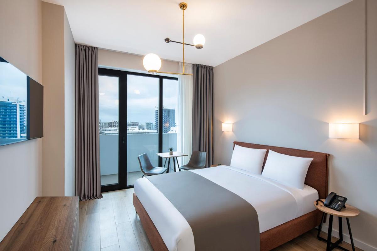 STEPS Batumi Hotel & Suites - Housity