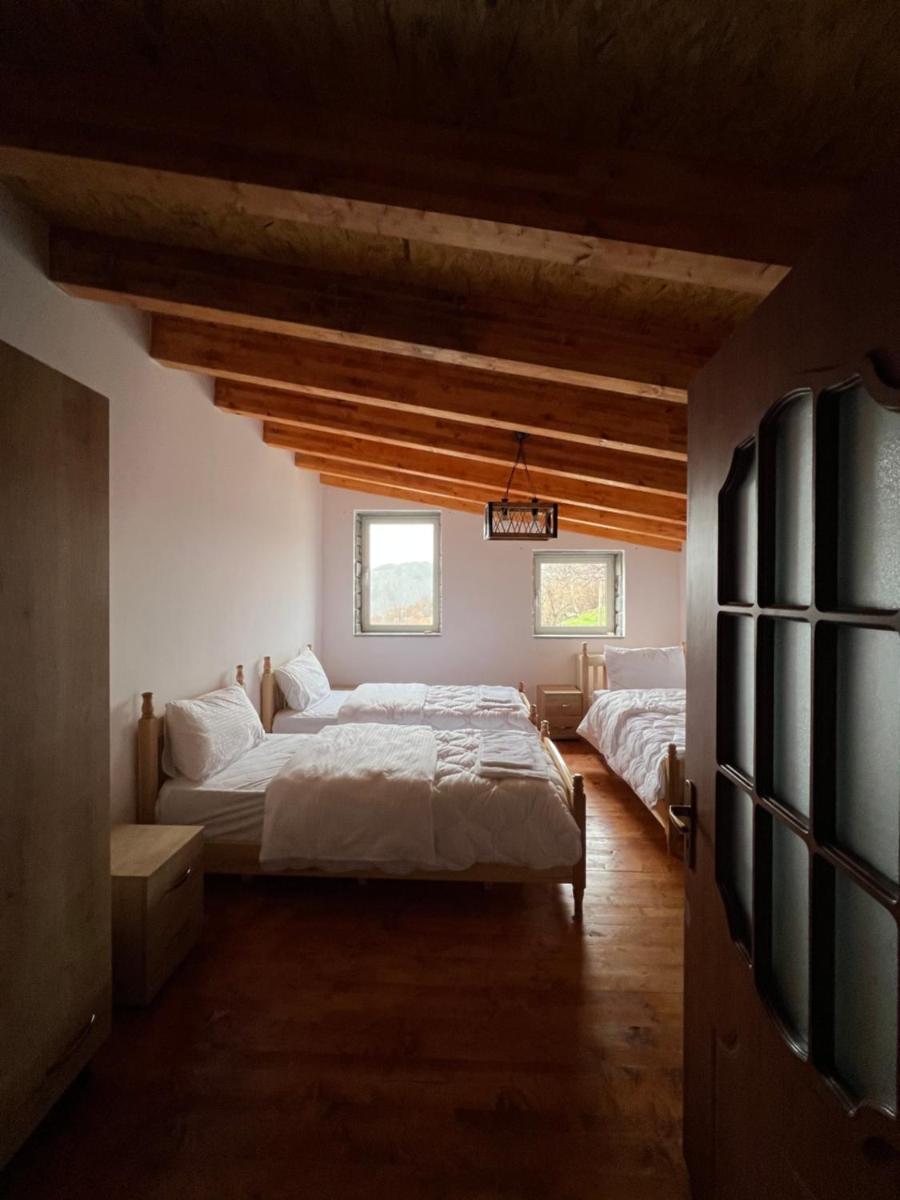 Xhaferri Guesthouse - Hizvo