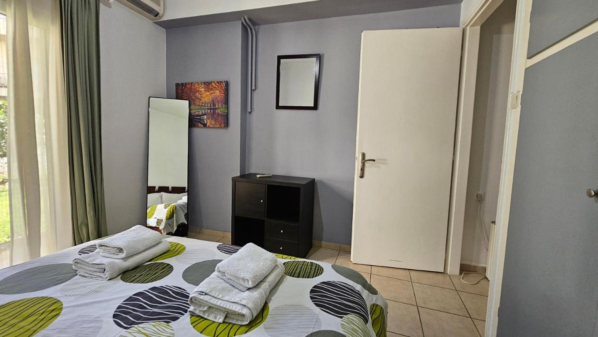 Nicki House - Housity