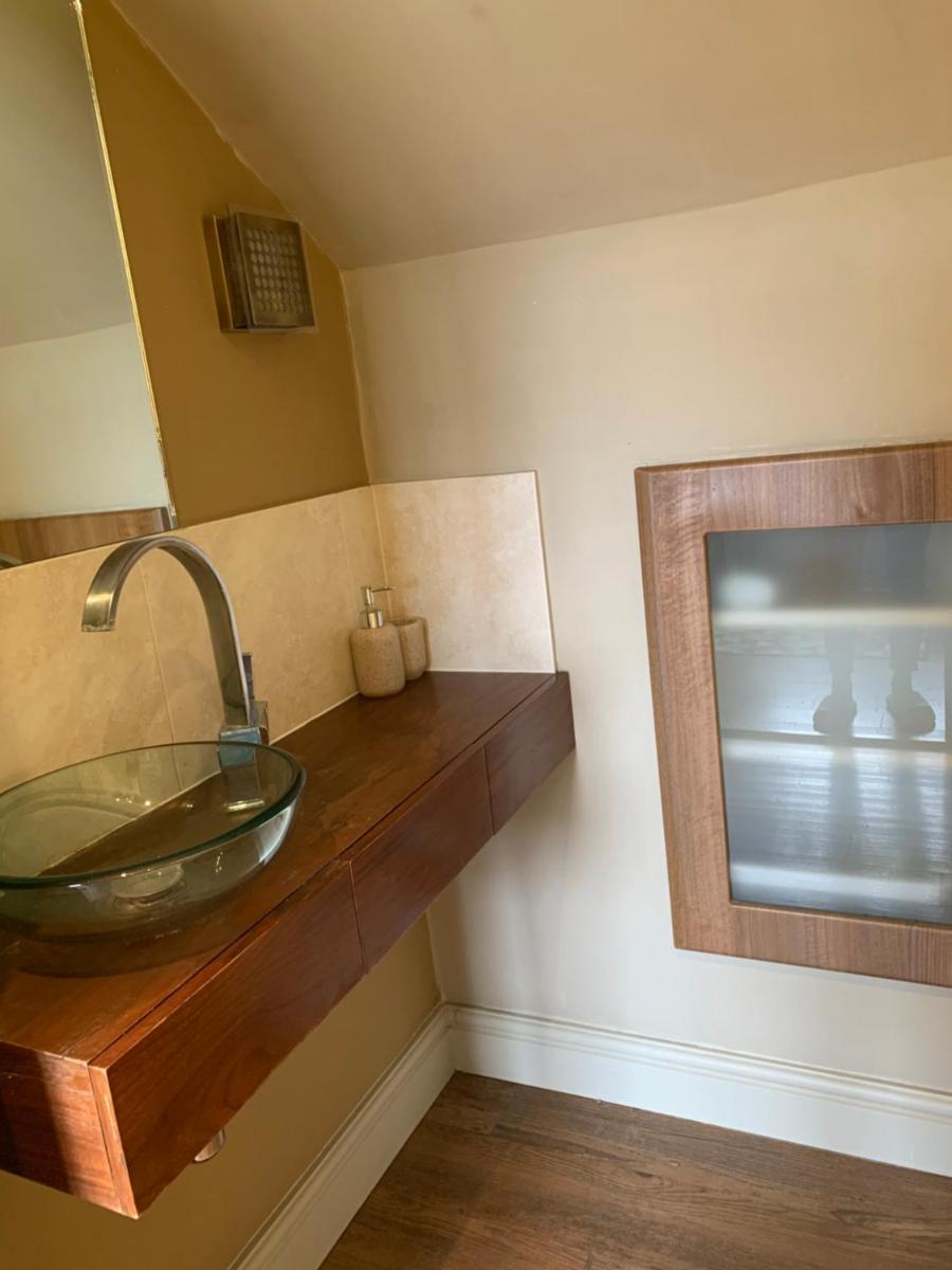 First floor Pad Carterton near Burford - Housity
