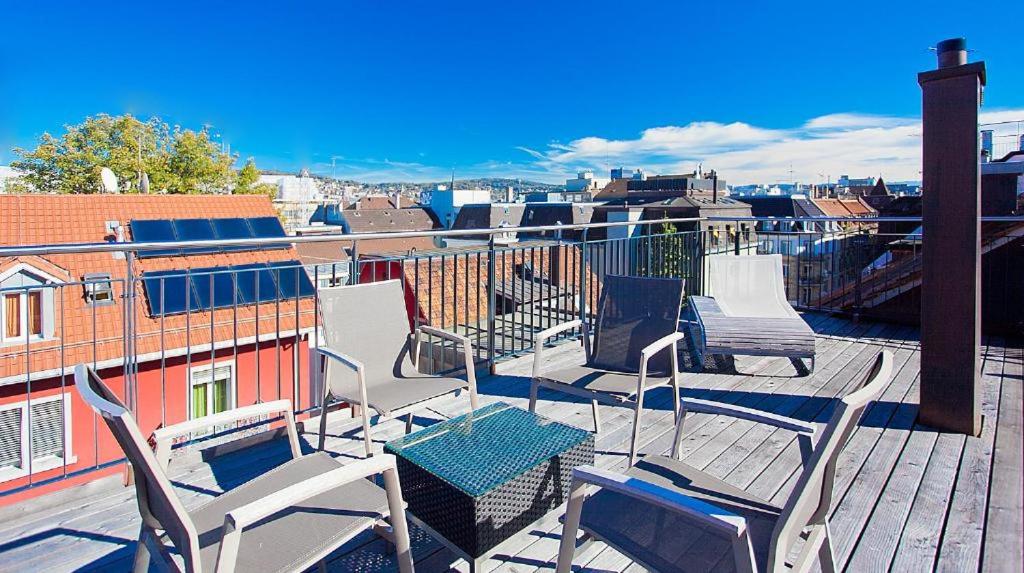 Presidental Suite Apartment by Livingdowntown - Housity