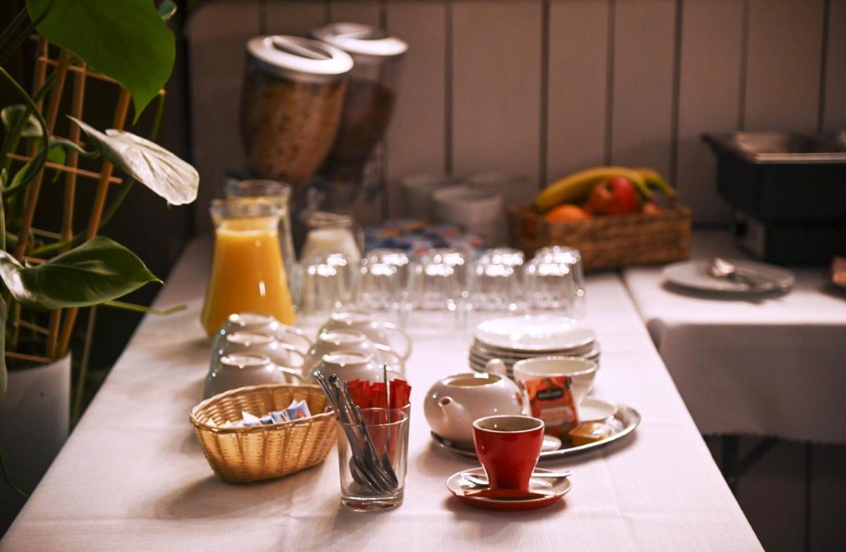 Hotel Branč - Housity