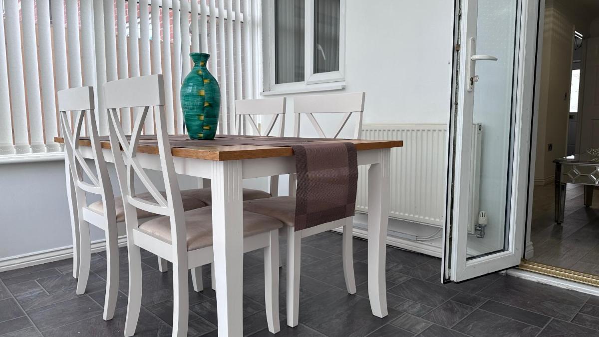 Home Sweet Home (Townhouse) - Housity