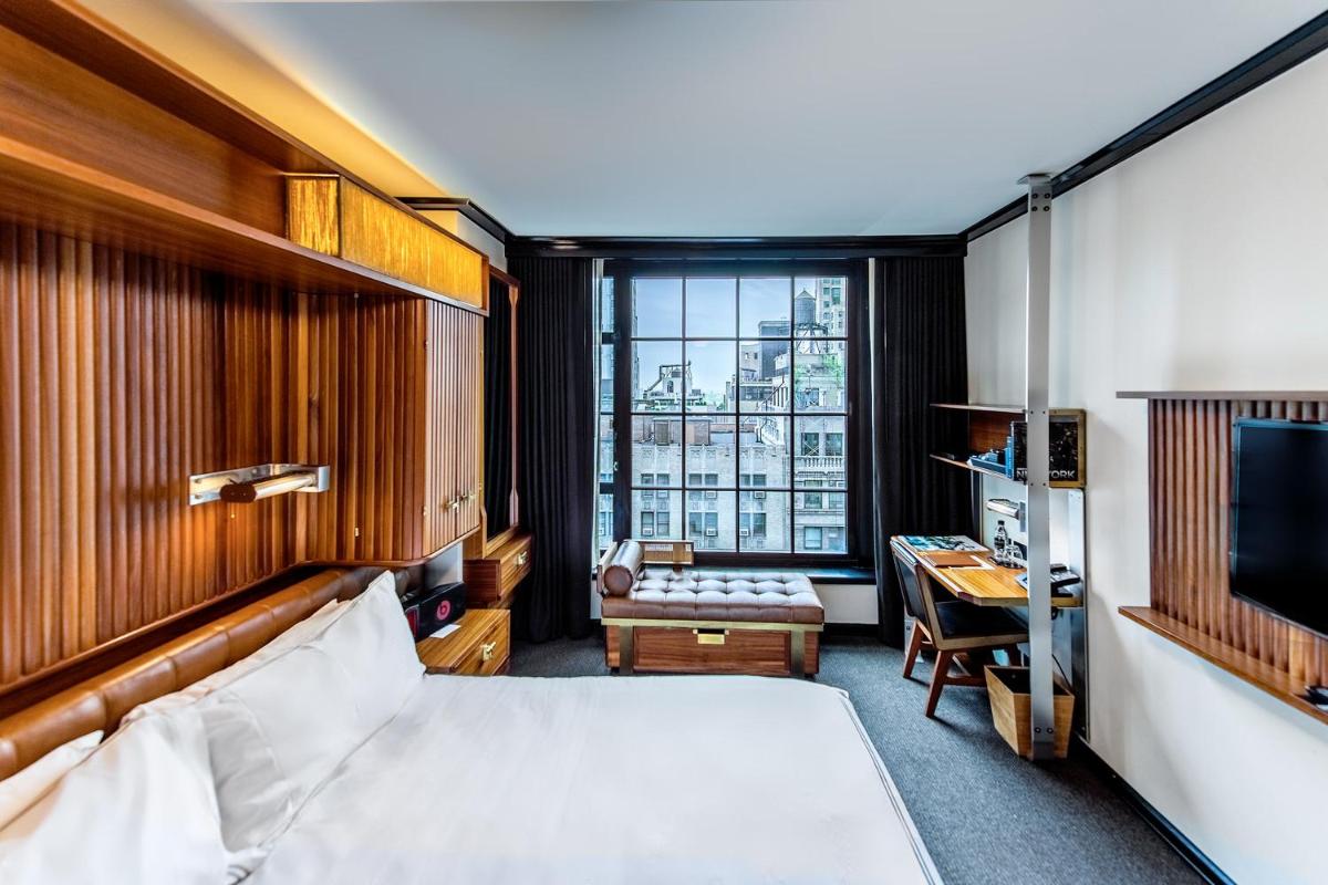 Le Meridien New York, Central Park by Marriott - Housity