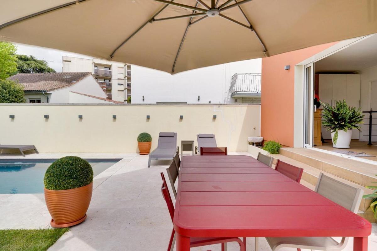 Beautiful family house pool & garden - Housity