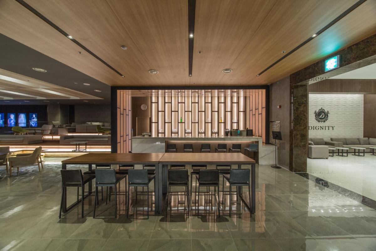 Dignity Hotel - Housity