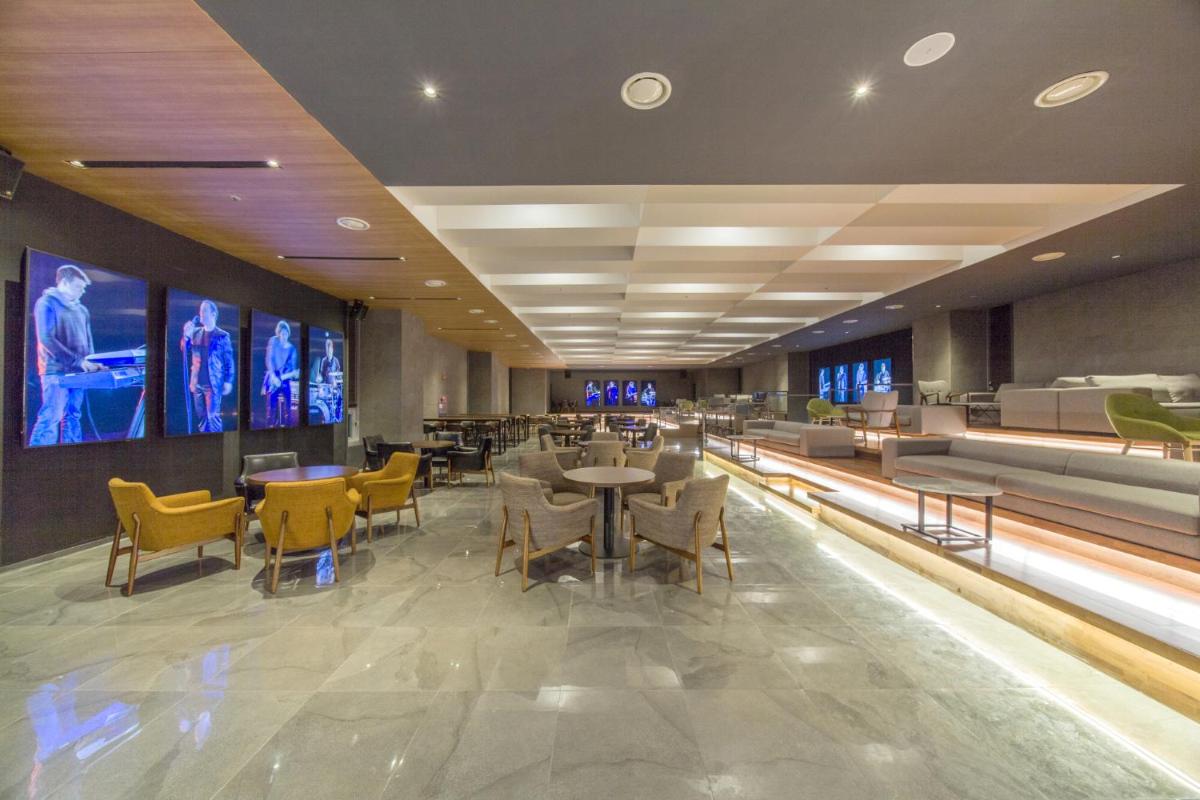 Dignity Hotel - Housity