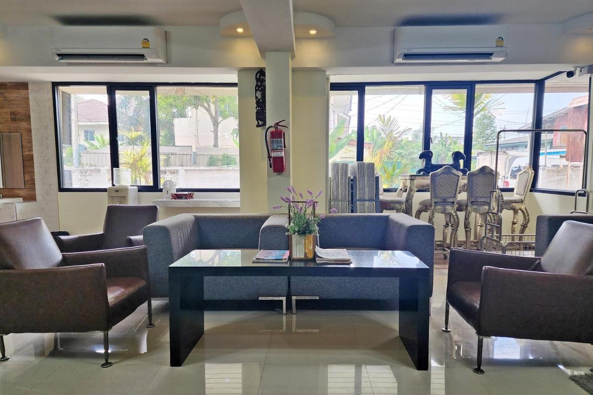 Kim Hotel At Bangplong - Housity