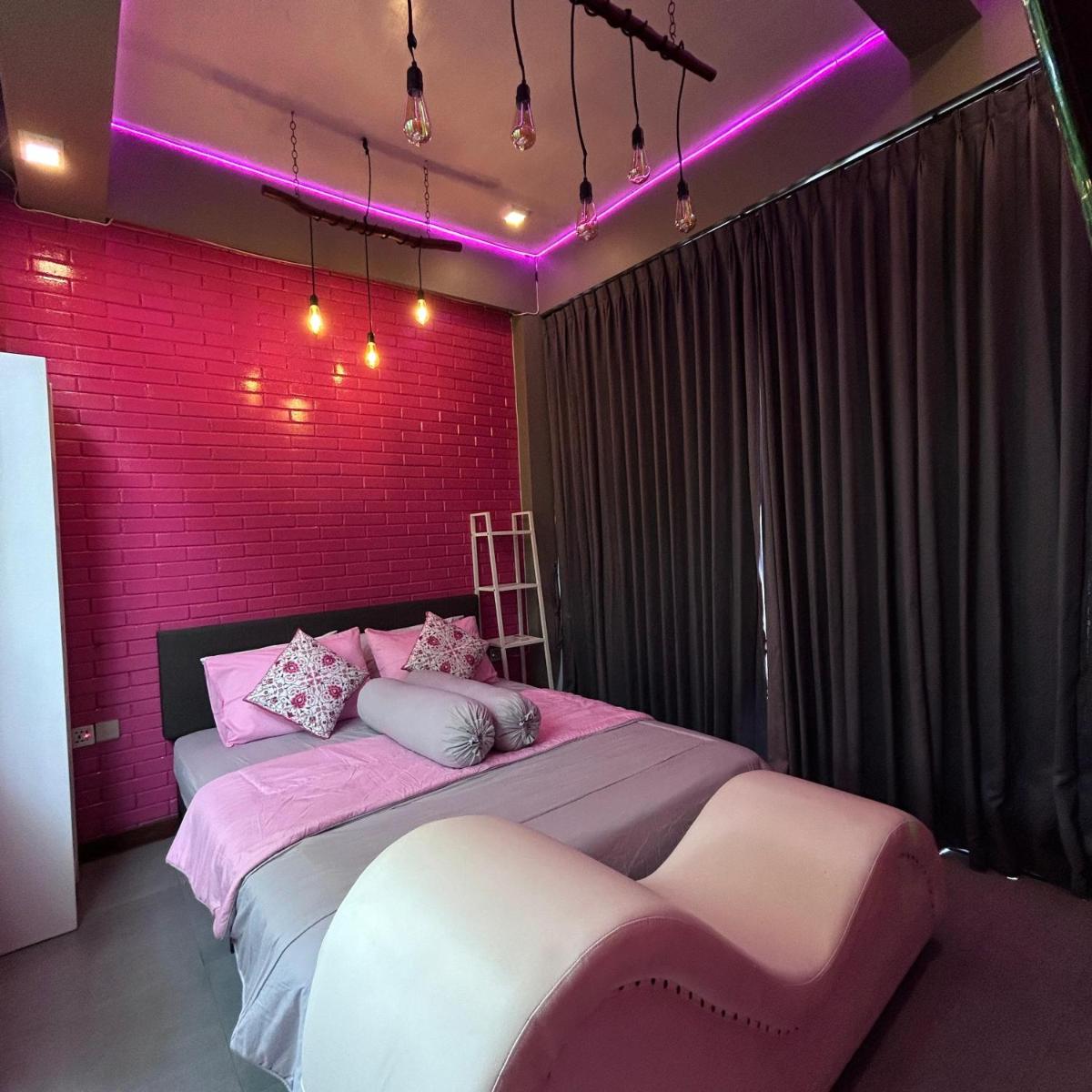 YuRooms Villapartment - Love Room Bali - Housity