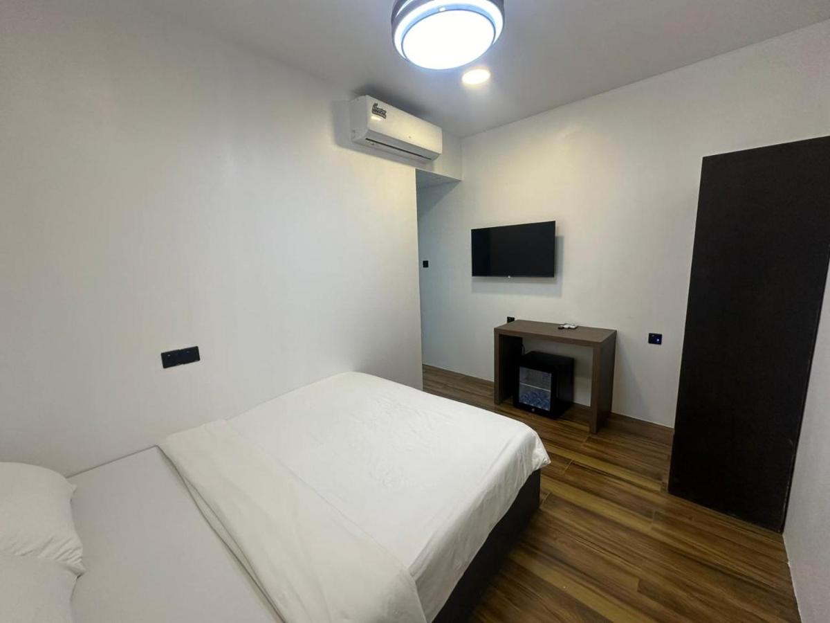 Bibee Maldives - Housity