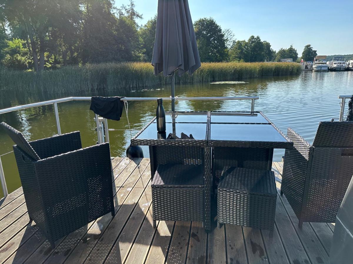 Hausboot STEHEND Grey Pearl - Housity