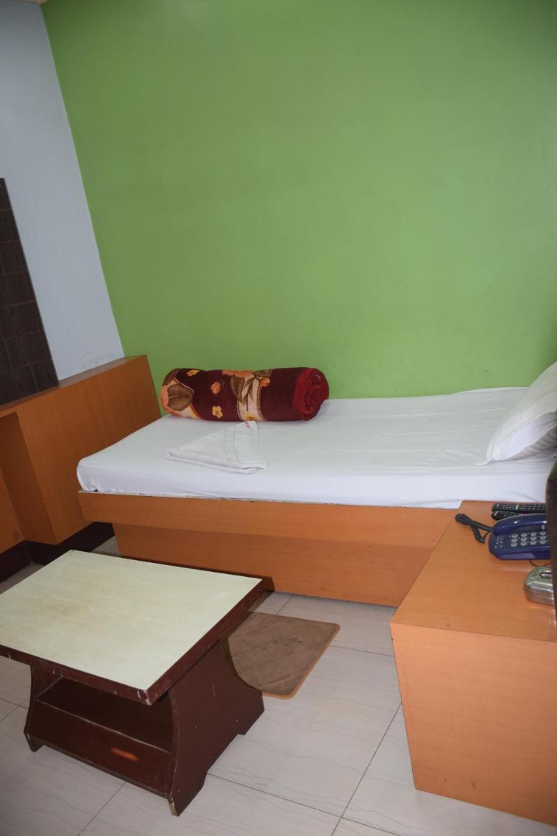 Starline Hotel - Housity