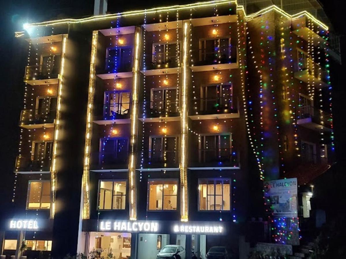 Hotel Le Halcyon , Kasauli - Housity