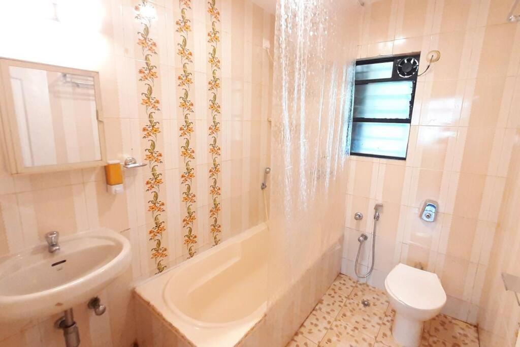 Colva Blossom 2BHK Apartment with Gym,Wifi and 5min walk to the famous Colva Beach - Housity