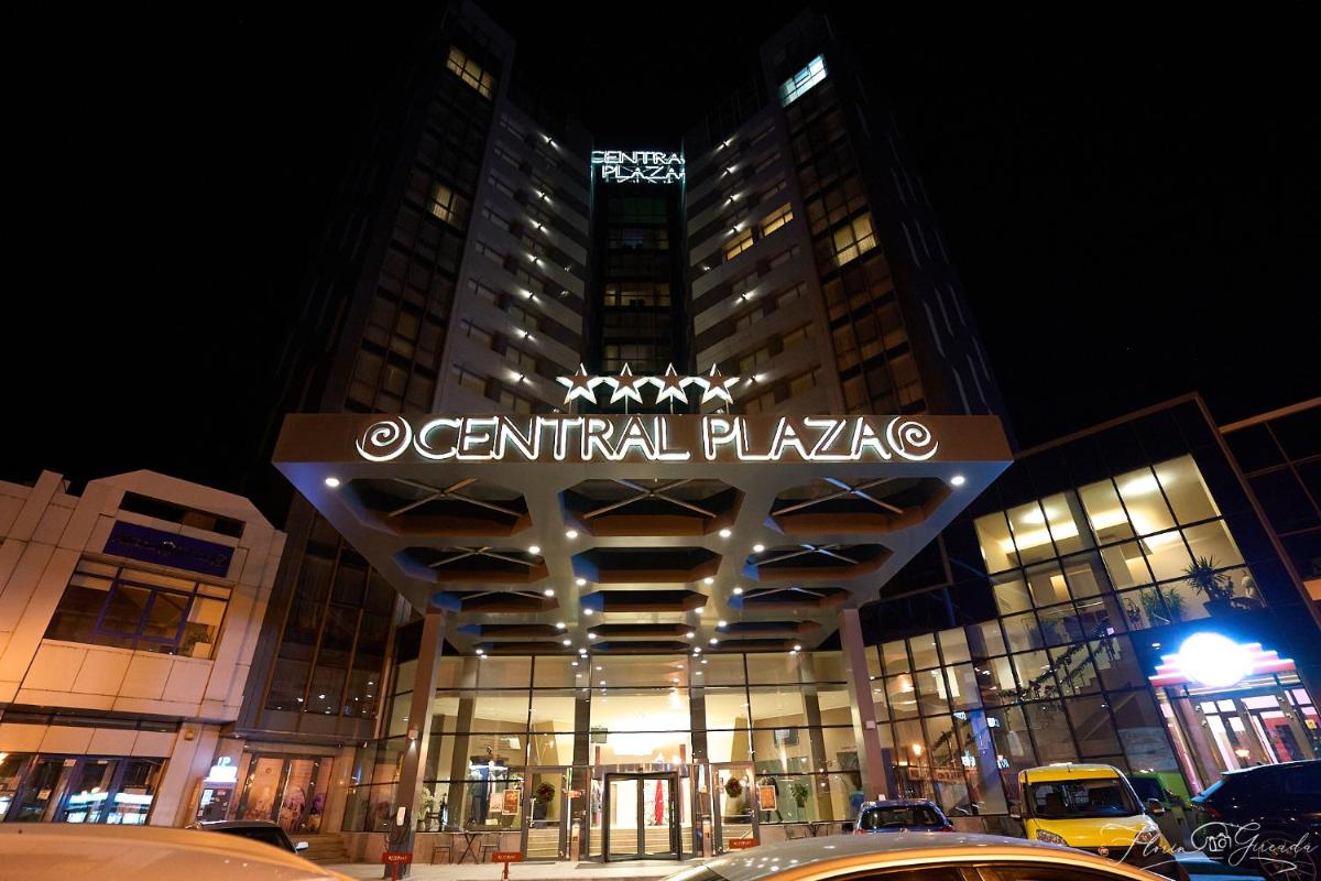 Central Plaza Hotel - Housity