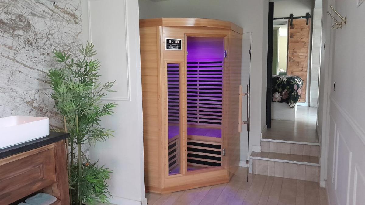 Lux, chambre spa privatif Valenciennes - Housity