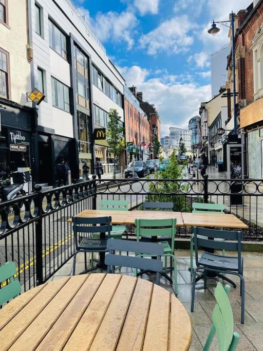Stunning 1 bed central flat - Housity
