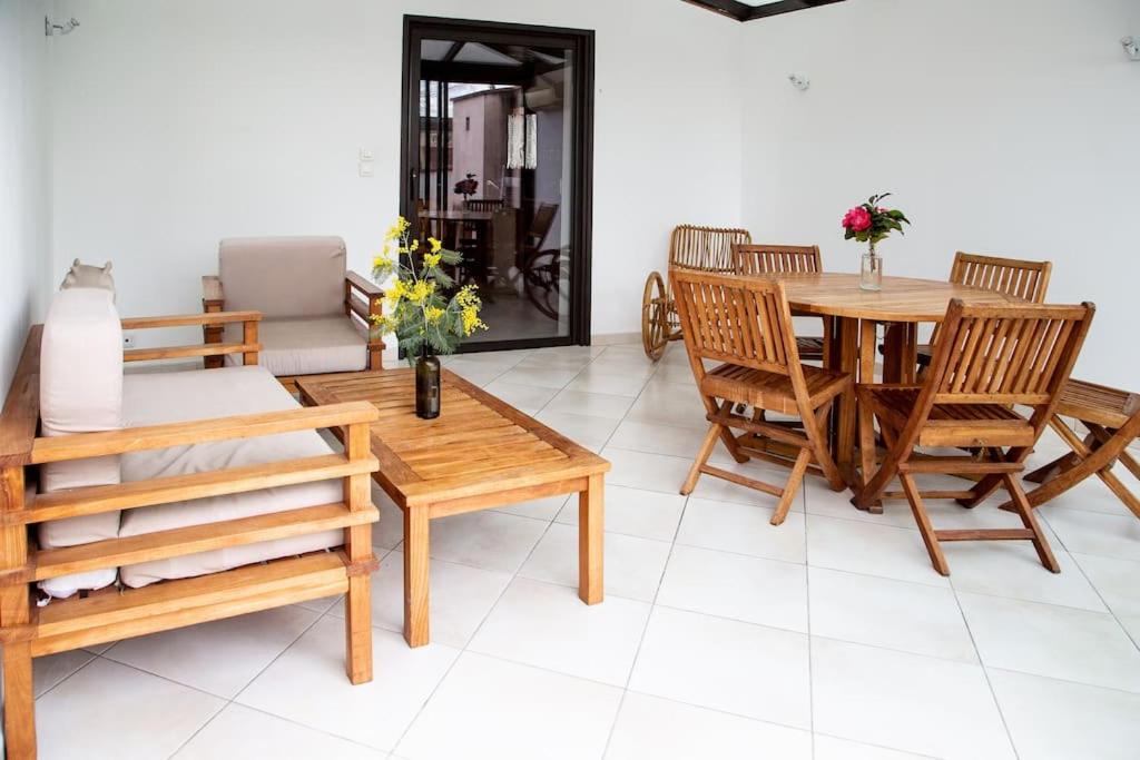 L'échappée authentique-véranda-climatisée-barbecue - Housity