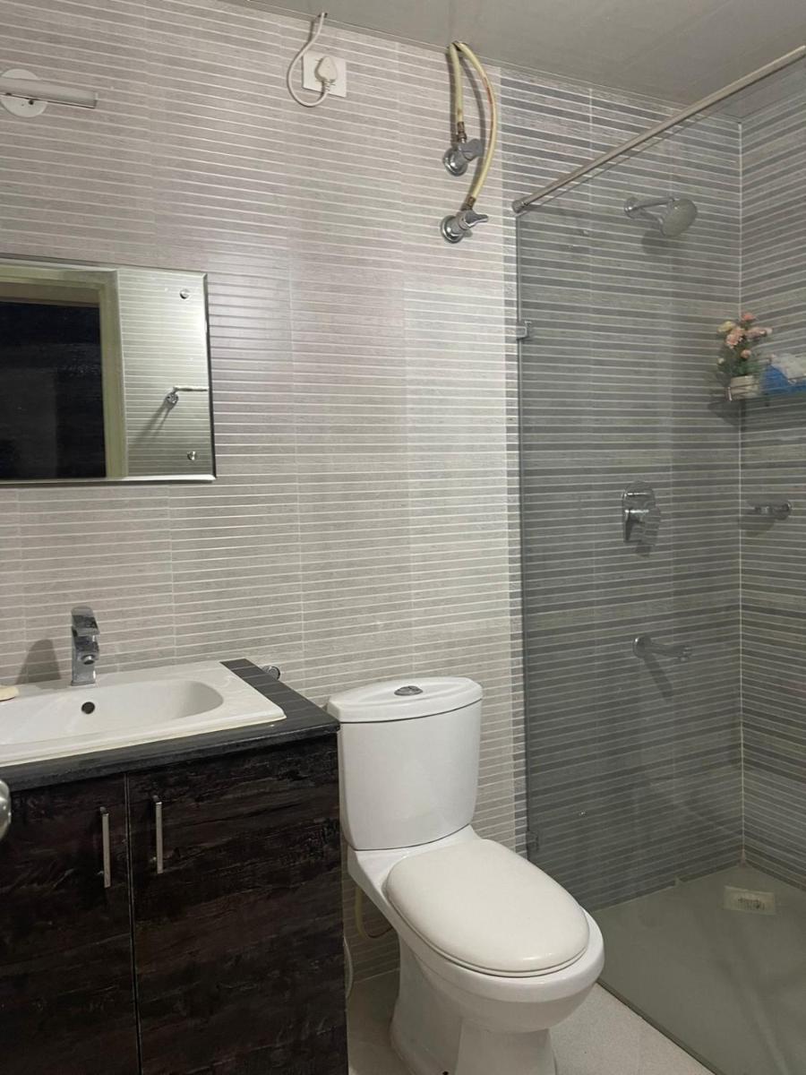 Private Spacious Room - Housity