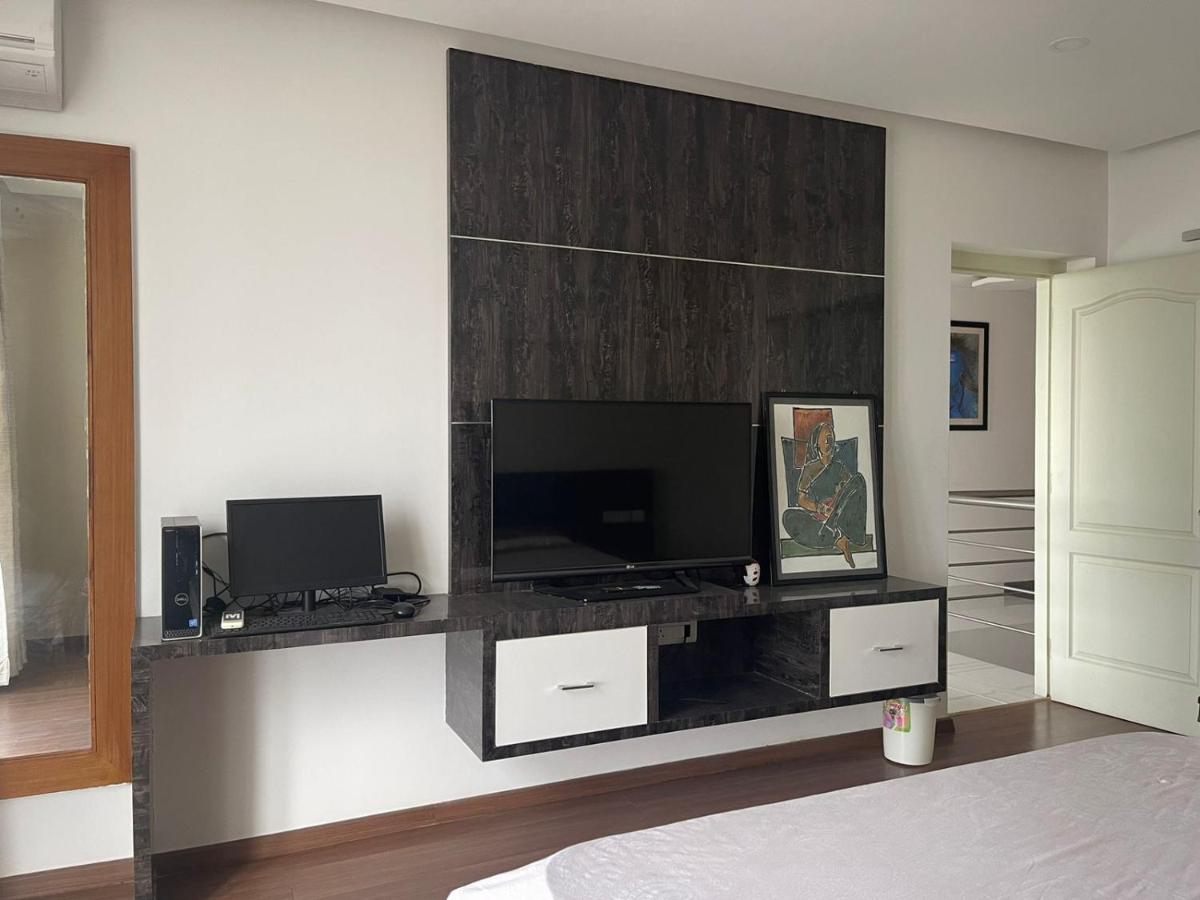 Private Spacious Room - Housity