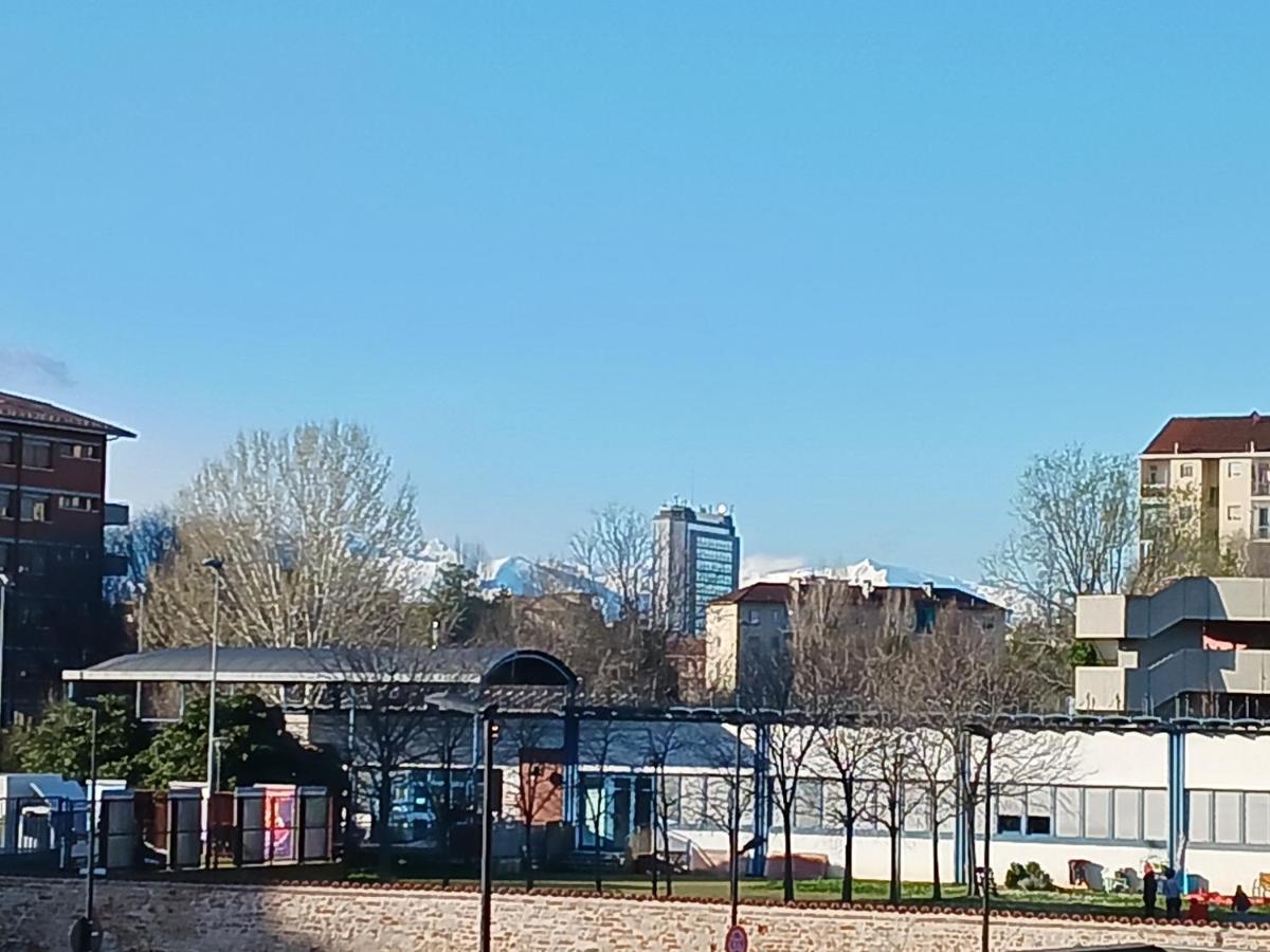 Appartamento TOP Torino ideale per eventi al Inalpi Arena ex Pala Alpitour Isozaky ed al Lingotto e per visitare il Centro Città e le Langhe - Housity