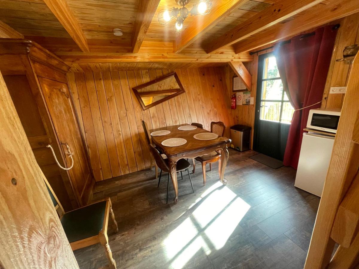 La Cabane Féerique - Les Pieds dans le Pré - Housity