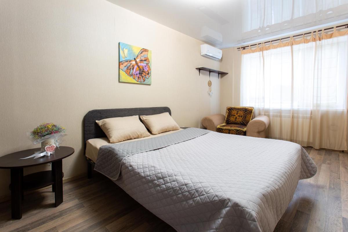 Apartment on 23 Serpnya - Housity