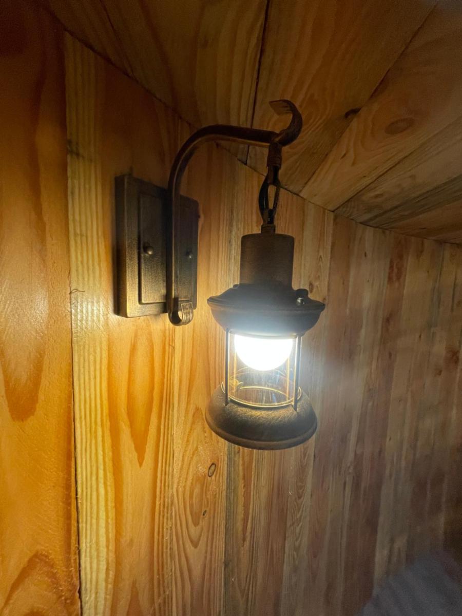 La Cabane Tonneau - Les Pieds dans le Pré - Housity