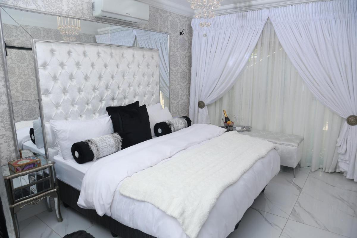 Villa Grande Luxury accommodation - Housity