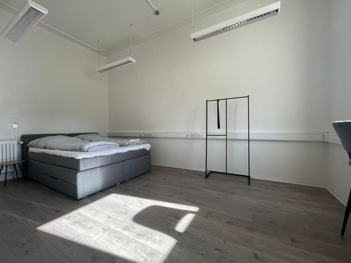 Simplex Apartments Am Ettlinger Tor Spacious - Housity