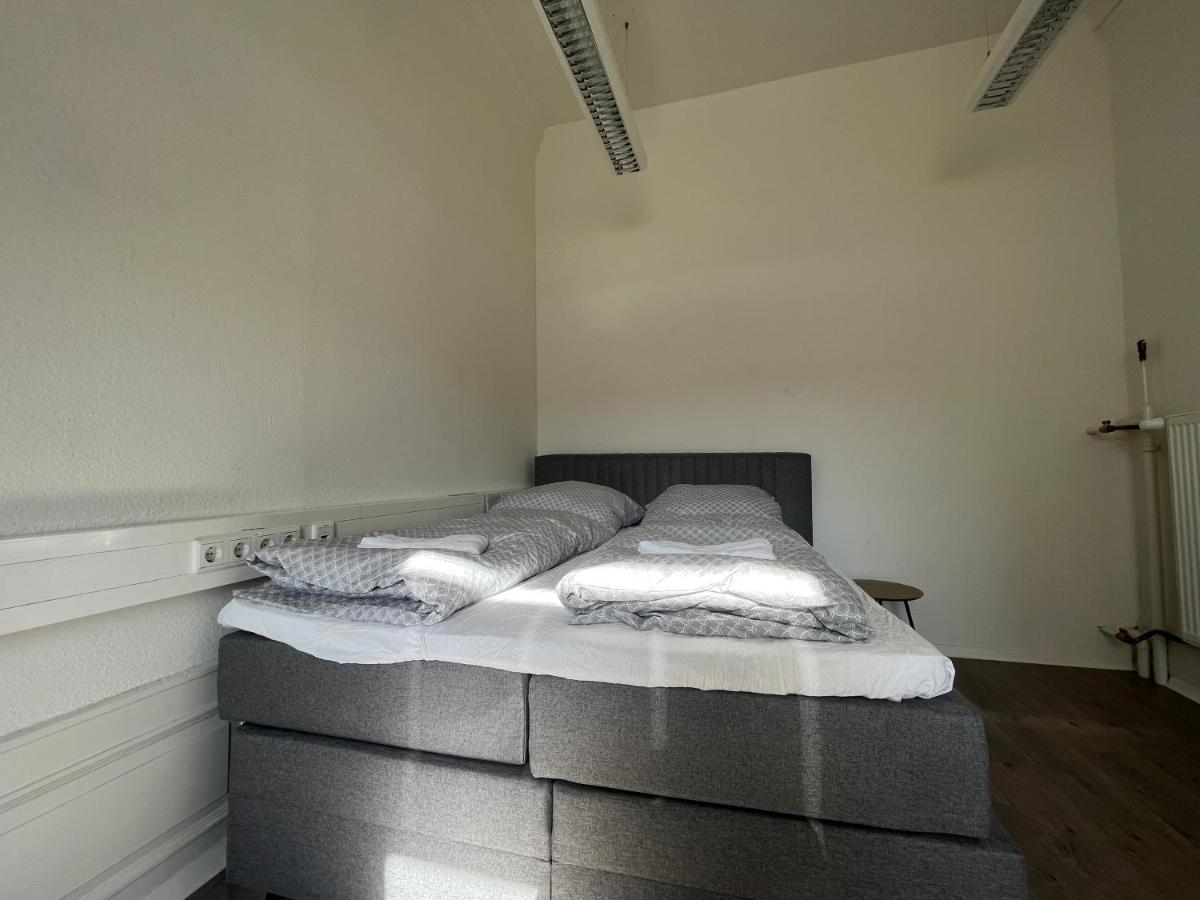 Simplex Apartments Am Ettlinger Tor Spacious - Housity