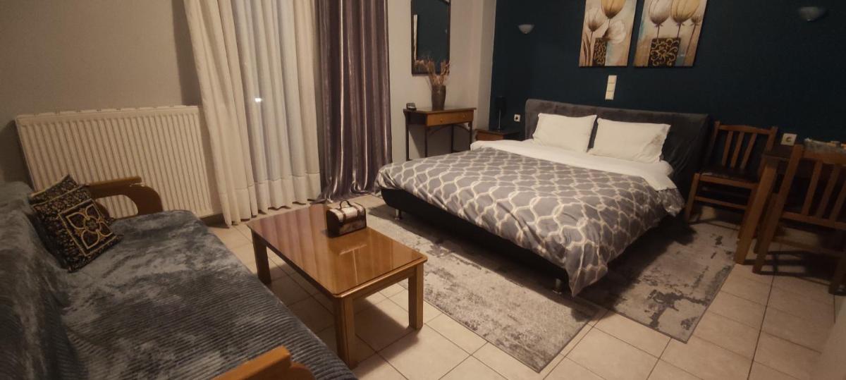 Zisis Garden Studios - Housity