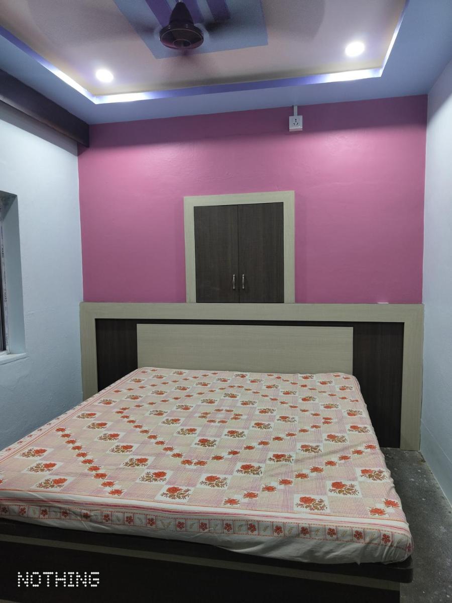 Arora Hotel - Housity