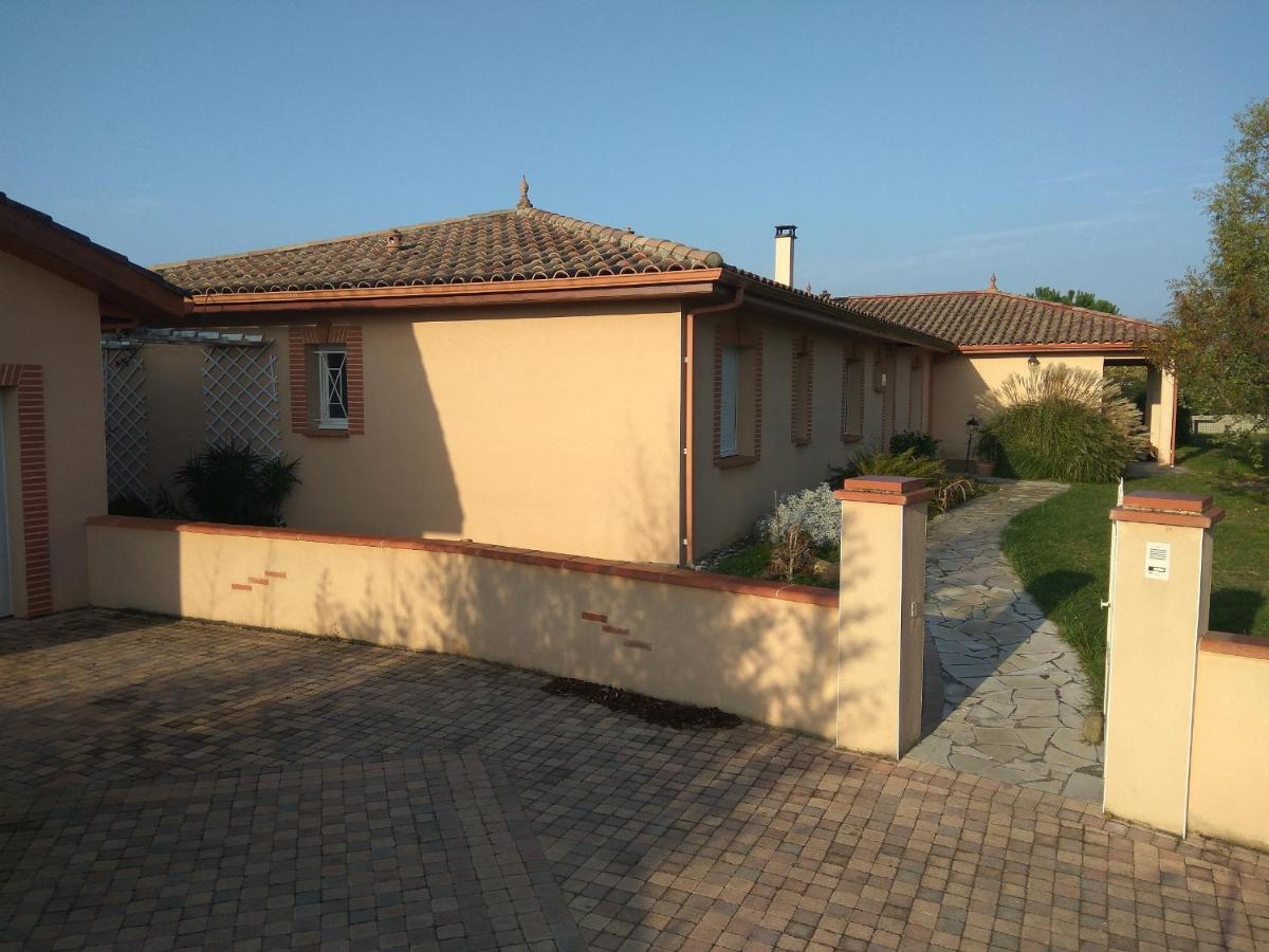 Studio T1 paisible dans villa avec bassin naturel - Housity