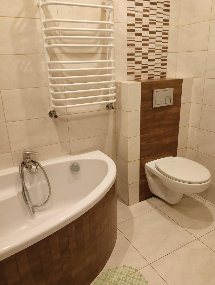 APARTAMENT NAD JEZIORKIEM KĘTRZYŃSKIM - Hizvo