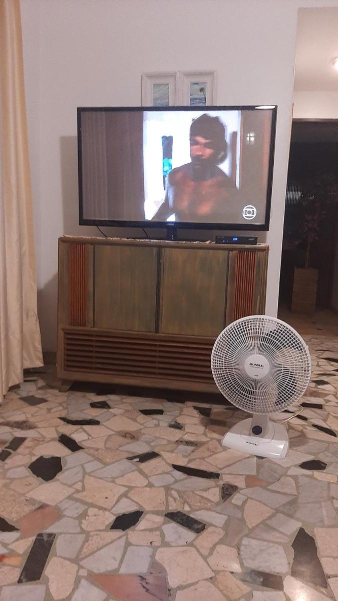 Apartamento amplo, arejado e iluminado - Housity