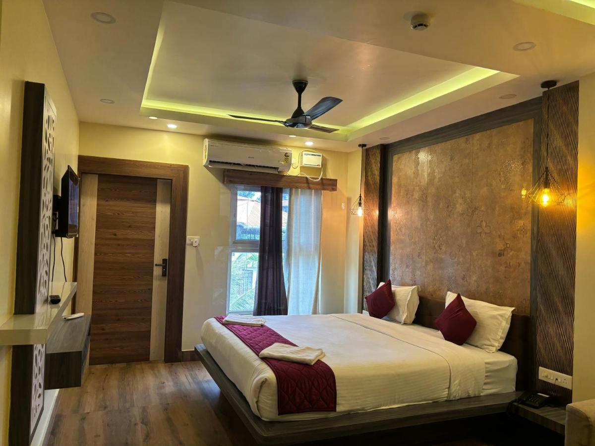 Hotel Bay Walk - Housity