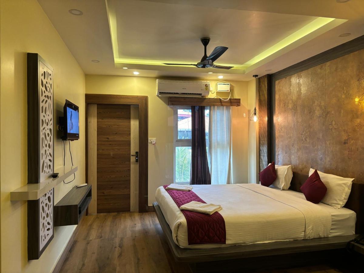 Hotel Bay Walk - Housity
