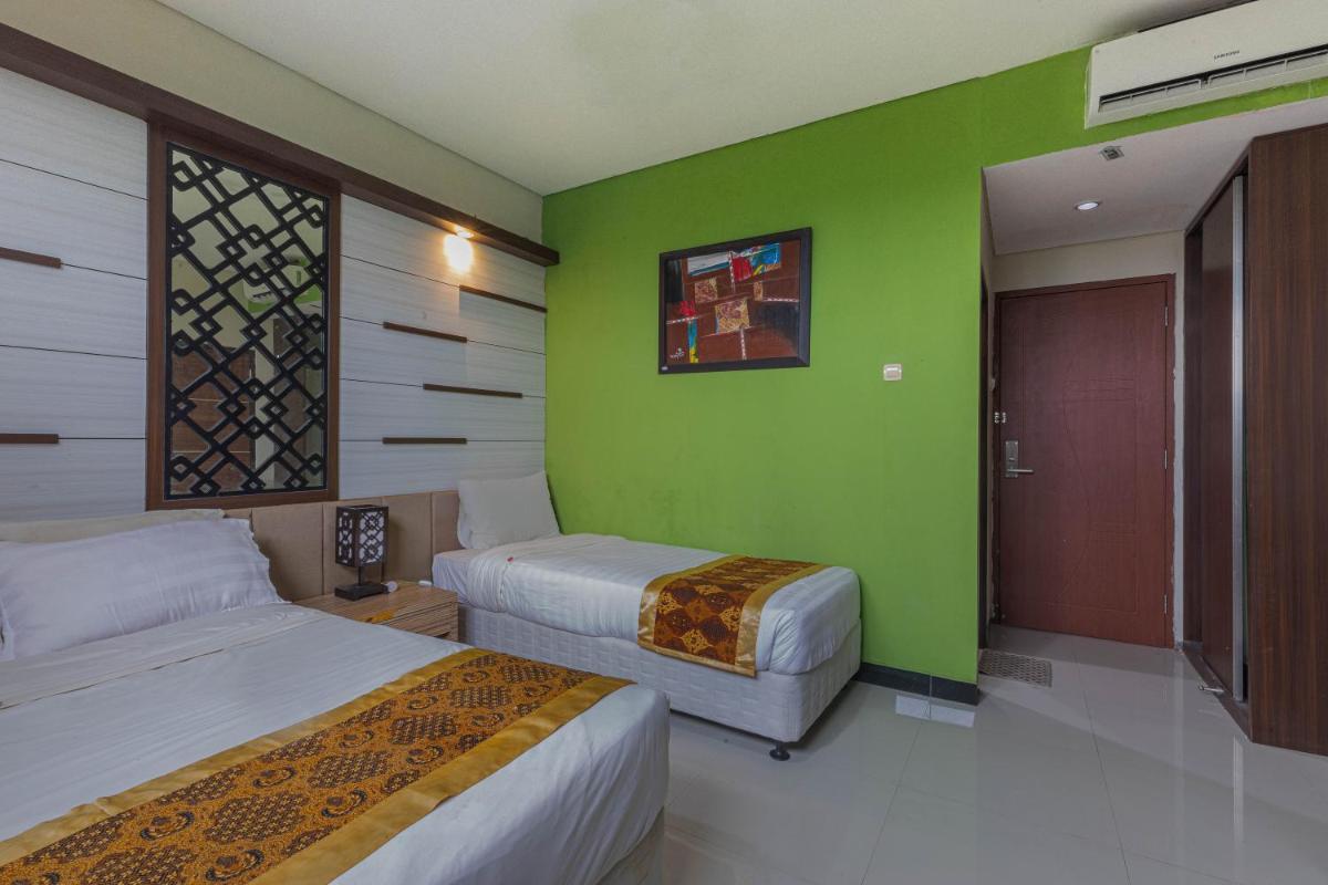 Hotel DMadinah Solo - Housity