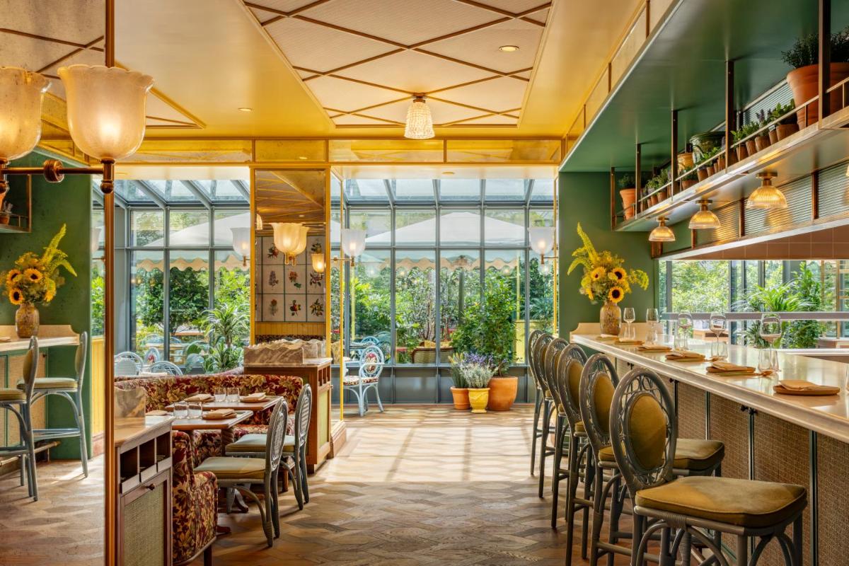 Restaurant ou autre lieu de restauration dans l'établissement La Fantaisie