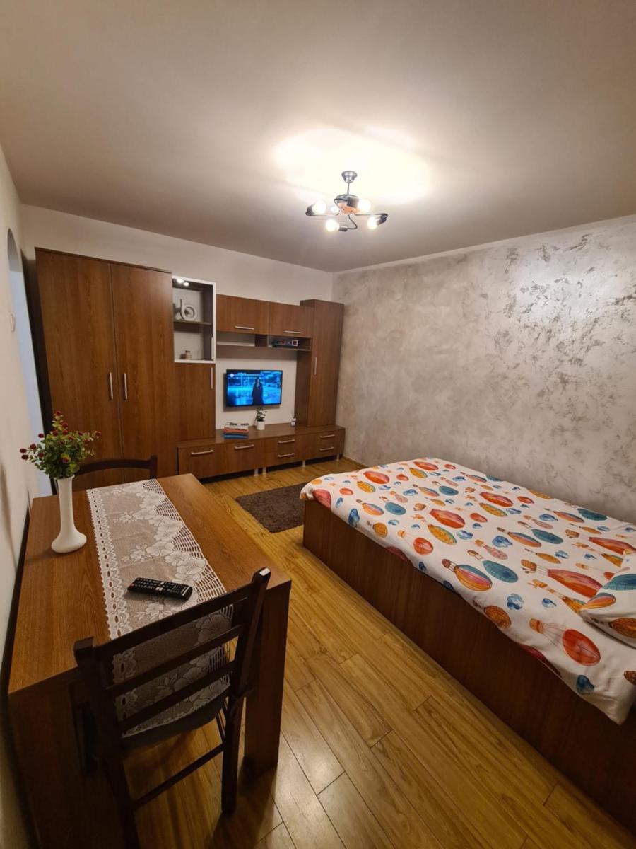 Studio Turda - Housity