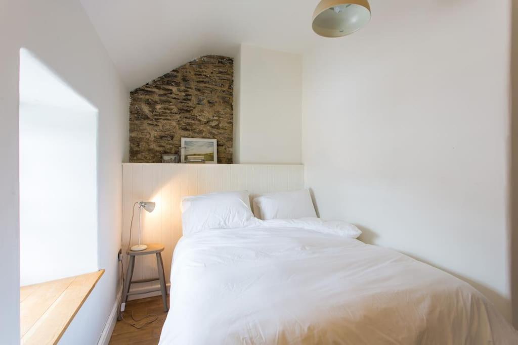 Quay Cottage Llandeilo - Housity