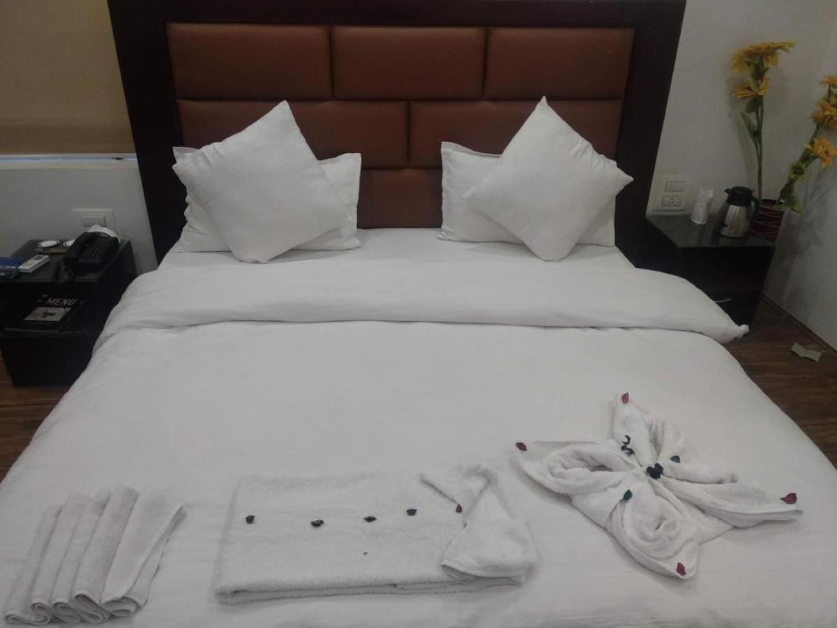 Hotel Bliss , Anantnag - Housity