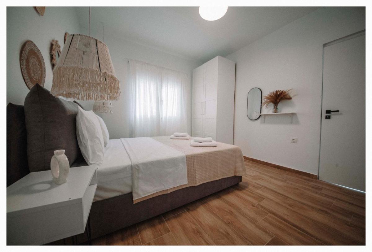 Arias Apartments - Housity