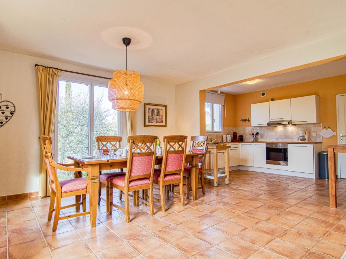 Holiday Home Les trois cyprès Villa 33 by Interhome - Housity