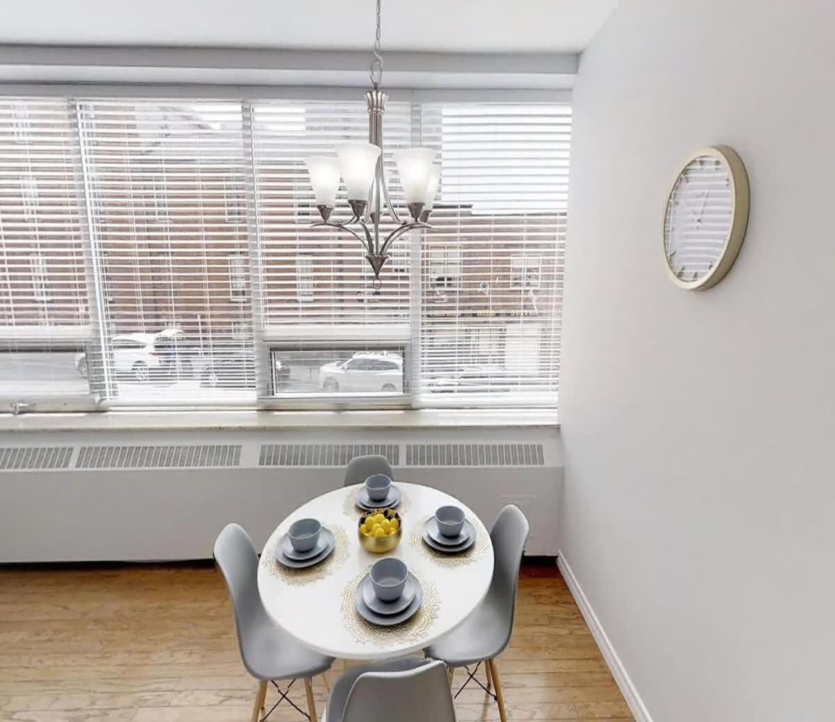 Bright Cozy Condo The Heart of Uptown 2BED Coffee & tea - Housity